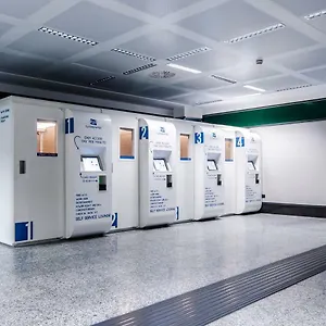 Resting Pods - -zzzleepandgo Mxp Airport Capsule hotel